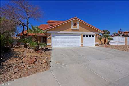 8412 Omar Ct Las Vegas, NV 89117
