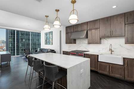 1616 West End Ave #1703 Nashville, TN 37203