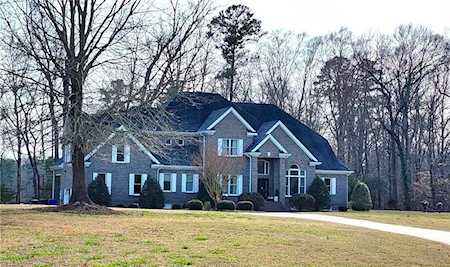 5093 Gardner Ln Suffolk, VA 23434