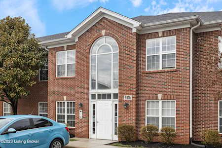 9316 Pine Lake Dr #202 Louisville, KY 40220