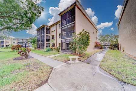5090 Bay St NE #116 St. Petersburg, FL 33703