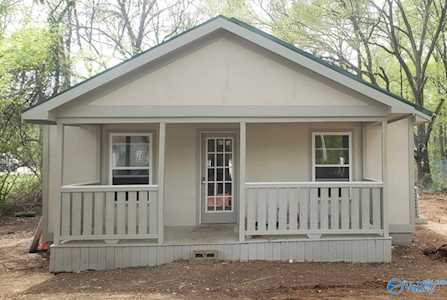 2114 SW Montgomery Street Decatur, AL 35601