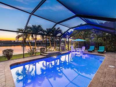 18013 Royal Tree Pkwy Naples, FL 34114