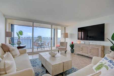 132 Lakeshore Drive #420 North Palm Beach, FL 33408