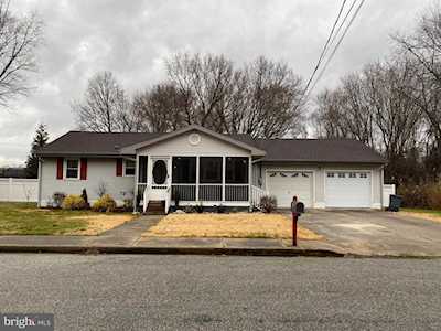 108 Nottingham Rd Pennsville, NJ 08070