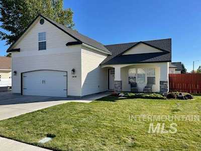 2830 Denise Twin Falls, ID 83301