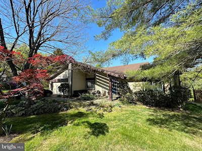 5904 Veranda Dr Springfield, VA 22152