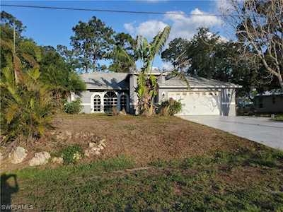 709 Zeppelin Place Fort Myers, FL 33913