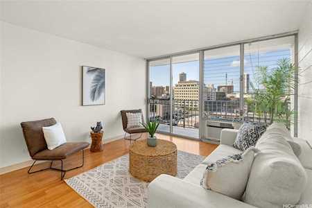 1326 Keeaumoku Street #902 Honolulu, HI 96814