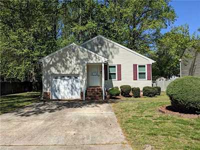 713 Cason Ln Virginia Beach, VA 23462
