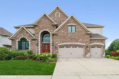 2288 Hillsboro Ln Naperville, IL 60564