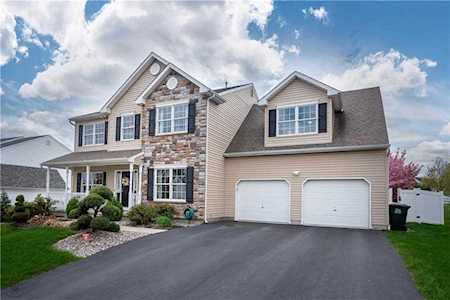 3004 American Hemlock Ln Nazareth, PA 18064