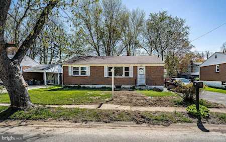 2704 Fairhope Rd Wilmington, DE 19810