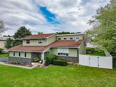 1502 Sculac Rd Bethlehem, PA 18020