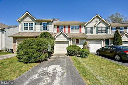 327 Norman Dr Newark, DE 19702