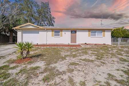 7325 Congress St New Port Richey, FL 34653