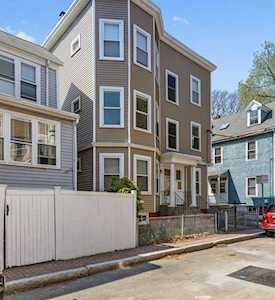 3 Sacramento Pl #2 Cambridge, MA 02138