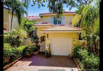 1541 Yellowheart Way Hollywood, FL 33019