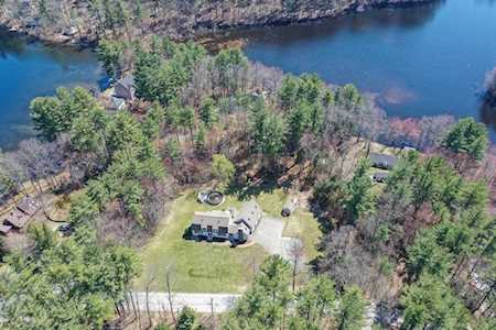 32 Rock Pond Rd Windham, NH 03087