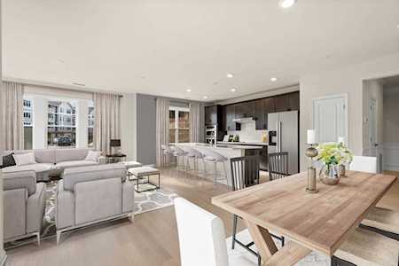 2 Stratton Drive #404 Woburn, MA 01801