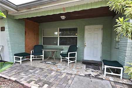 1689 Daniels Dr North Fort Myers, FL 33917