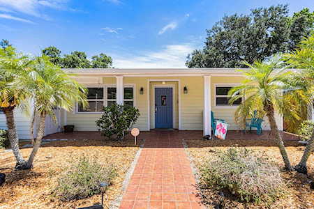 1967 Atlantis Dr Clearwater, FL 33763