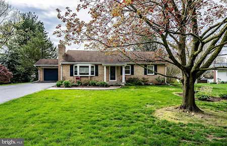 1610 Silver Spring Rd Landisville, PA 17538