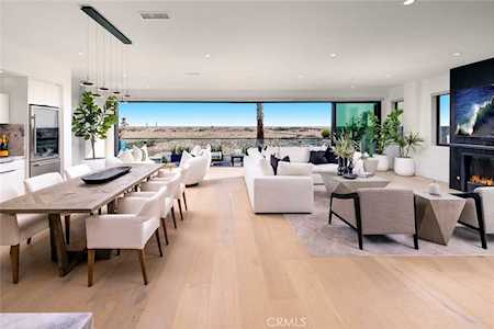 1350 E Oceanfront Newport Beach, CA 92661