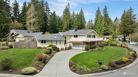 1105 147th Place NE Bellevue, WA 98007