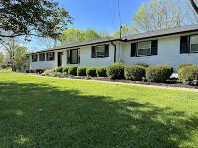 107 Delft Dr Hendersonville, TN 37075