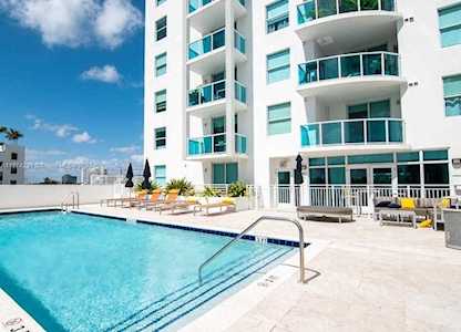 1723 SW 2nd Ave #705 Miami, FL 33129