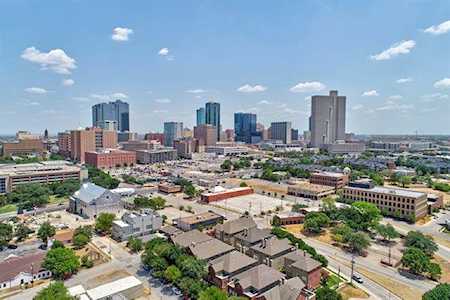 1002 W Belknap Street Fort Worth, TX 76102
