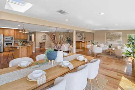 1437 La Linda Drive San Marcos, CA 92078