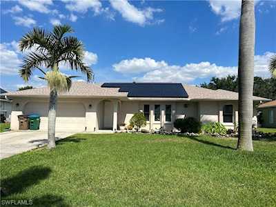 3731 SE 2nd Place Cape Coral, FL 33904