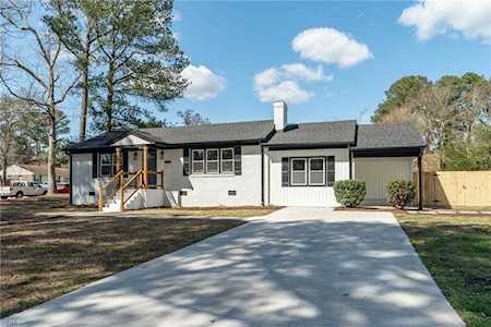 1620 Colonial Ave Suffolk, VA 23434