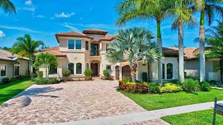 8453 Hawks Gully Avenue Delray Beach, FL 33446