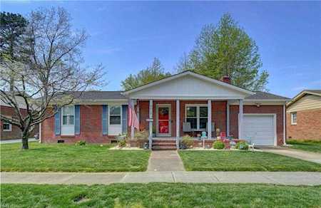 8515 Carlton St Norfolk, VA 23503
