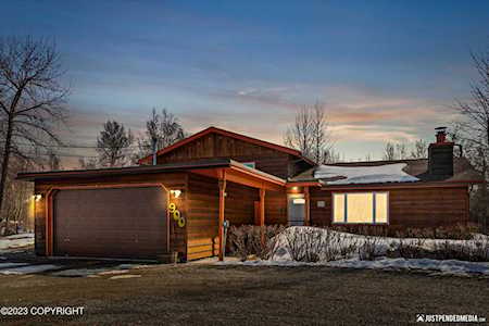 900 E Agate Ln Wasilla, AK 99654