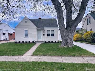 14174 San Jose Redford Twp, MI 48239