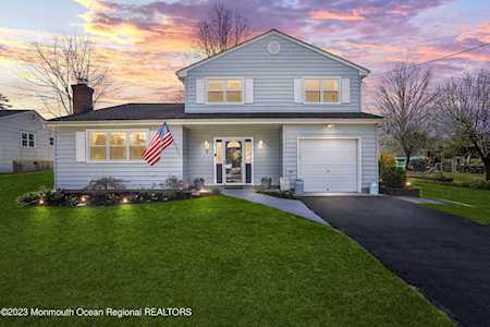 7 Graham Rd Allentown, NJ 08501