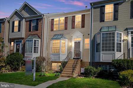 2513 Weston Ct Crofton, MD 21114