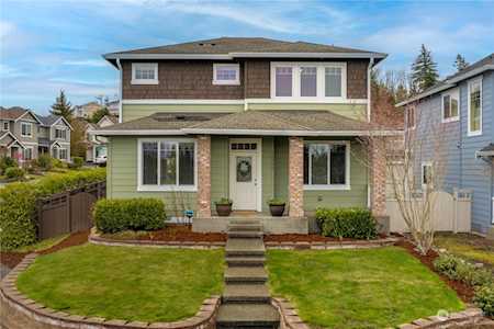 16902 Woodside Dr SE Renton, WA 98058
