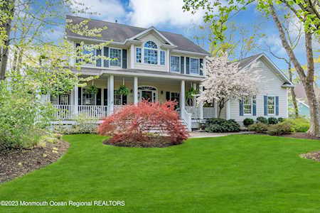 1541 Laurel Ct Manasquan, NJ 08736