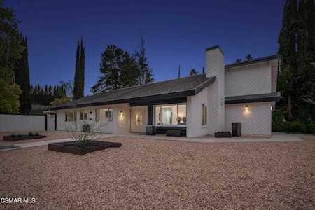5001 Ambridge Dr Calabasas, CA 91301