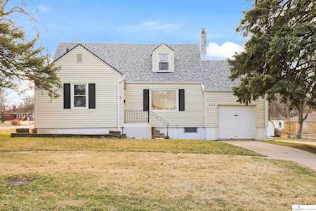 844 S Adams St Papillion, NE 68046