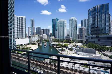 690 SW 1st Ct #1518 Miami, FL 33130