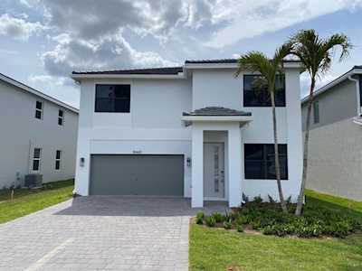 18469 Glenstone Street Jupiter, FL 33458