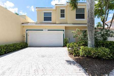 7707 Azalea Court West Palm Beach, FL 33412