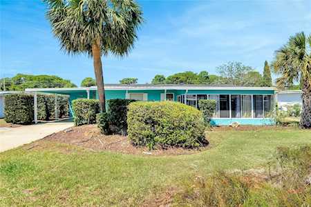 2416 Vindale Rd Tavares, FL 32778