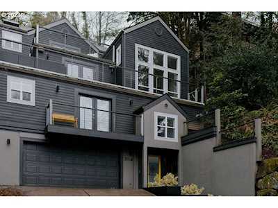 3114 SW Hampshire ST Portland, OR 97205